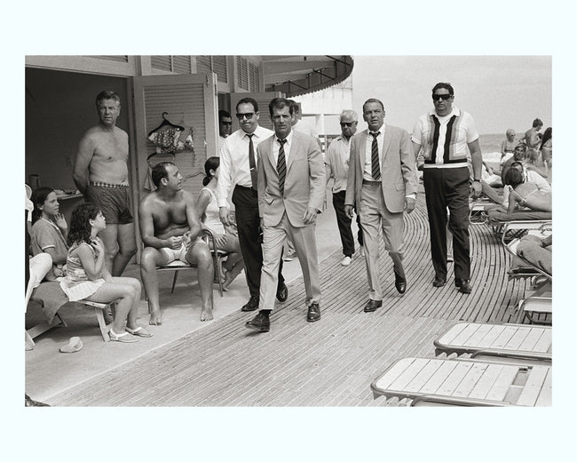 Frank Sinatra on the Boardwalk, 1968 Art Print