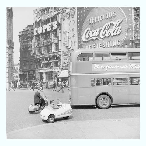 London, Piccadilly Circus Art Print