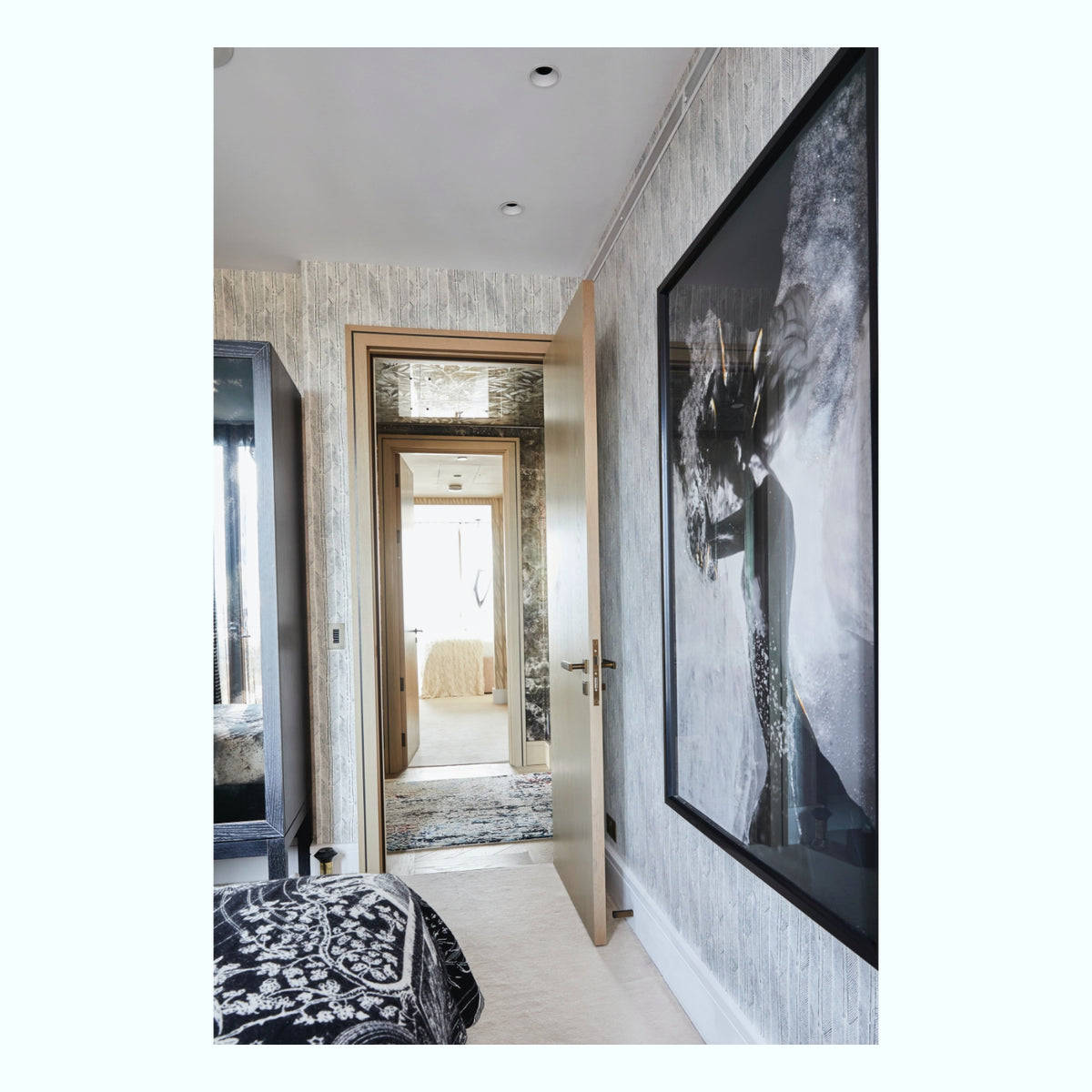 Art Consultancy, Chiltern Place, London Private Residence